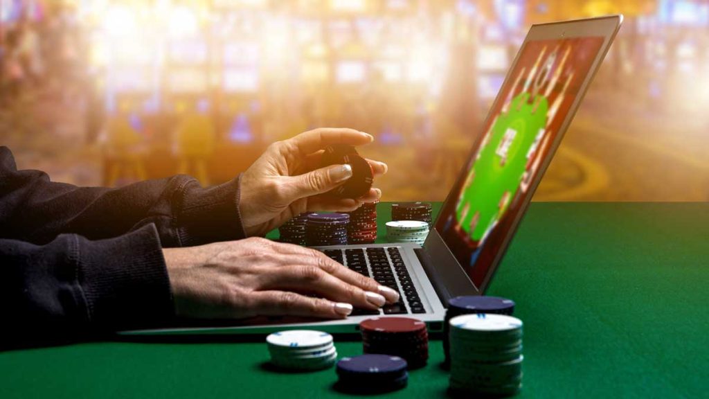 PokerThaiOnline: ศูนย์กลางสำหรับคนรักโป๊กเกอร์ในประเทศไทย